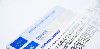 Czy trzeba mieć prawo jazdy na hulajnogę elektryczną?