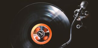 Dlaczego piasta jest cicha?