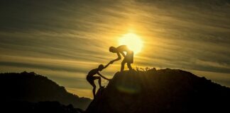 W czym prać piankę neoprenową?