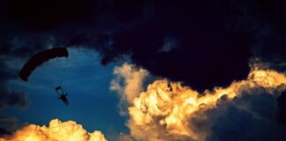 Ile pali paralotnią?